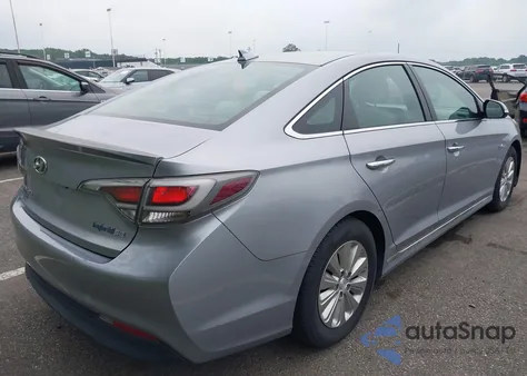 2016 Hyundai Sonata Hybrid Se z USA, uszkodzony, nr VIN KMHE24L16GA025481